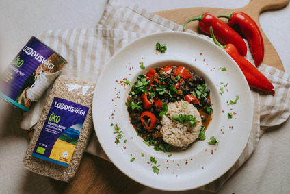 Vürtsikas musta oa hautis kookospiimas 